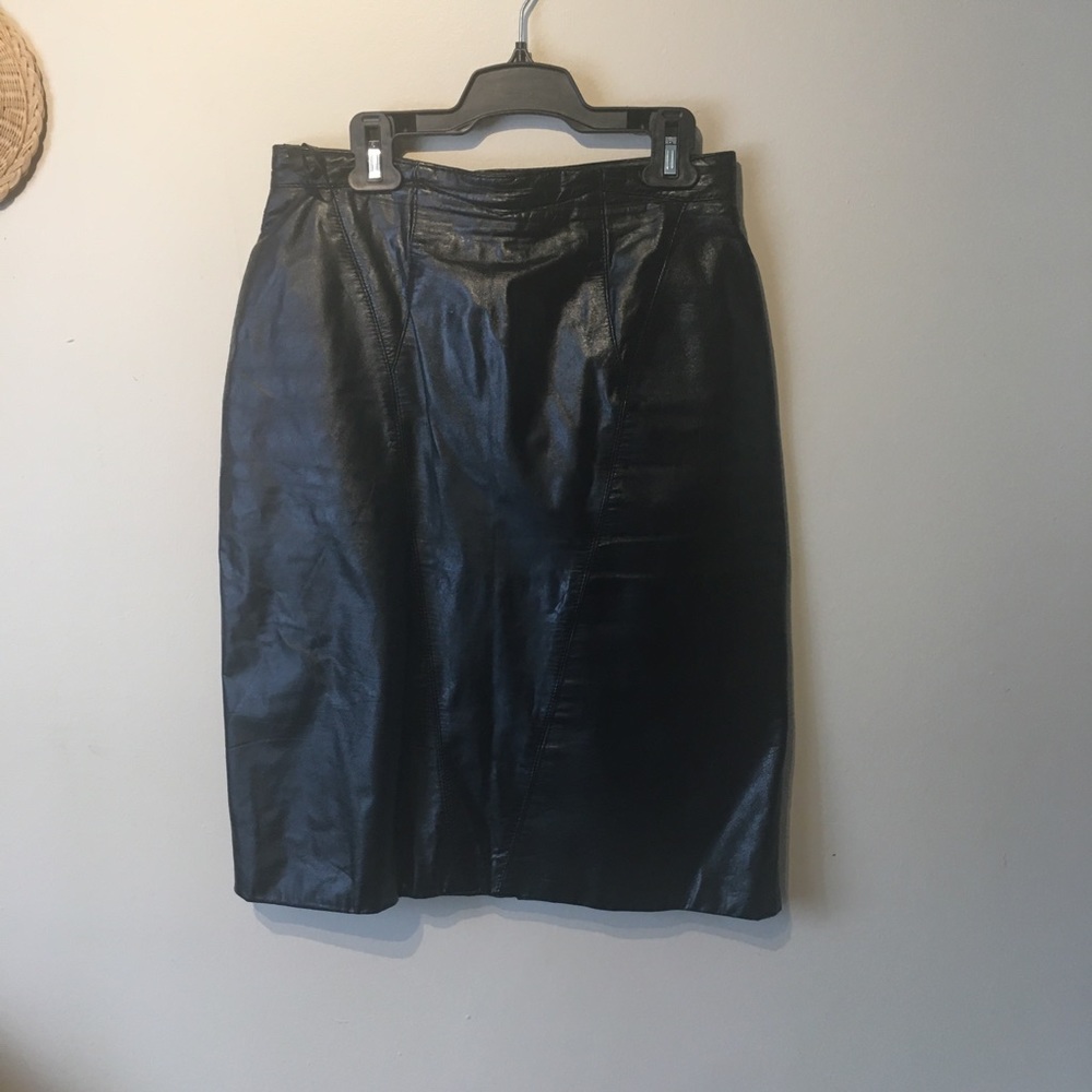 Preview size 10 mid length leather skirt.